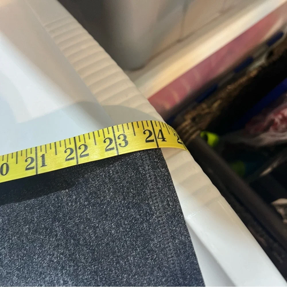 *FREE! with $9 purchase” High Waisted Capri length Leggings With Pocket